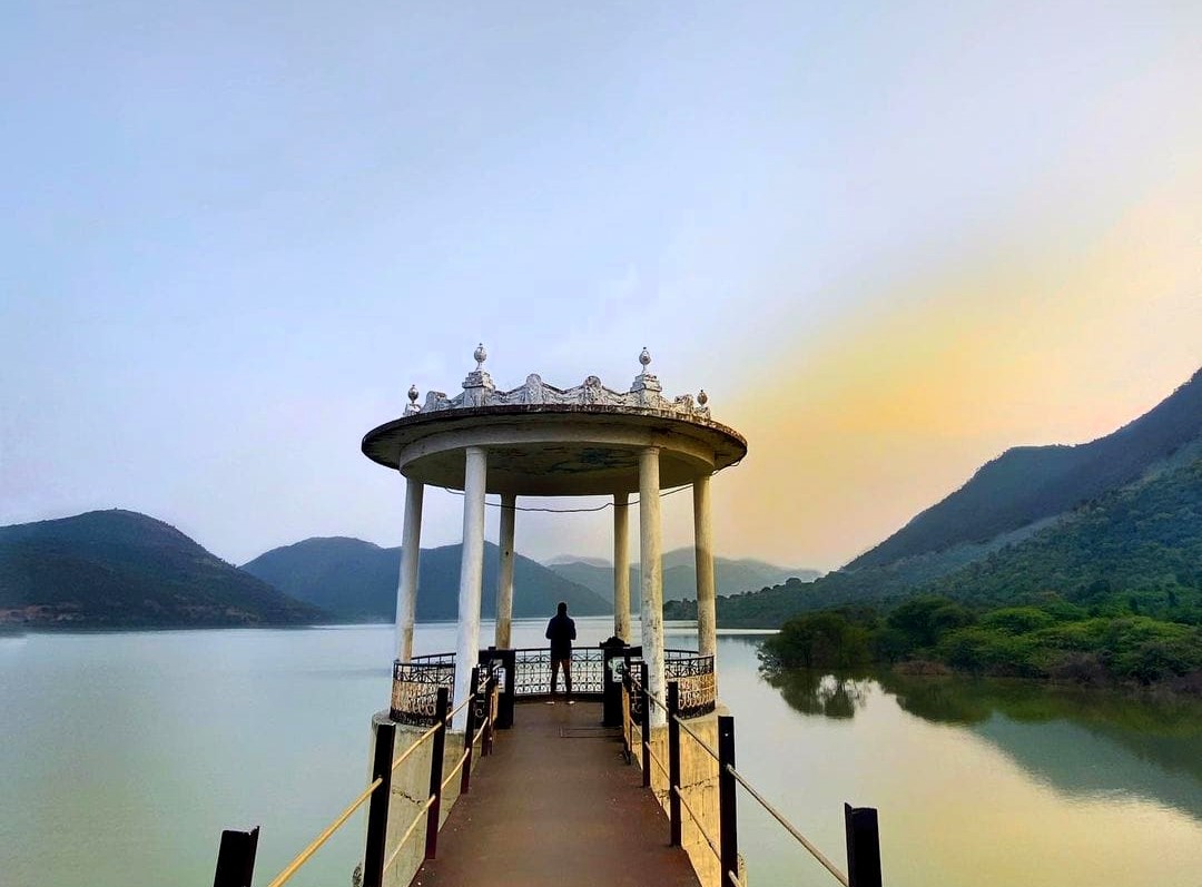BR Hills Weekend Getaway: Picturesque View of Gundal Dam Surrounded by Green Hills